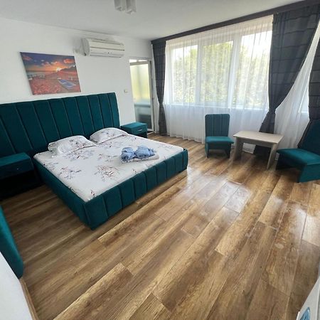 Готель Cool Breeze - Mamaia Nord Неводарі Екстер'єр фото
