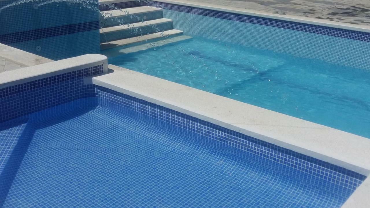 Готель Cool Breeze - Mamaia Nord Неводарі Екстер'єр фото