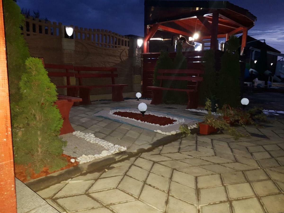Готель Cool Breeze - Mamaia Nord Неводарі Екстер'єр фото