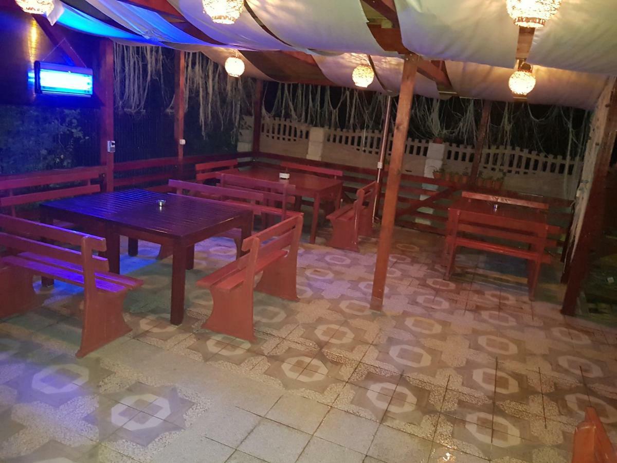 Готель Cool Breeze - Mamaia Nord Неводарі Екстер'єр фото